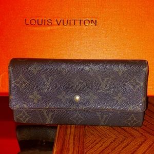Authentic Rare Vintage Louis Vuitton Long Wallet